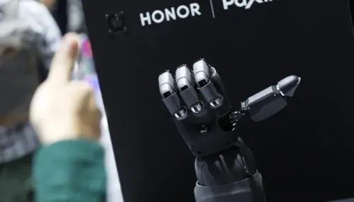 honors robotic hand