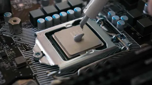 how to apply new thermal paste to cpu