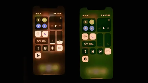 iphone 11 green screen