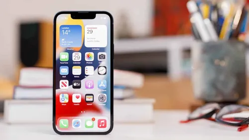 iphone 13 mini review 1