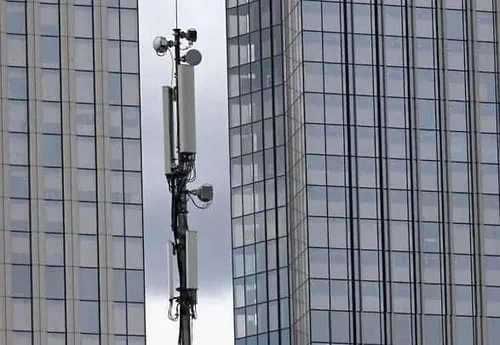 kmo 185876 00279 1 t245 210945