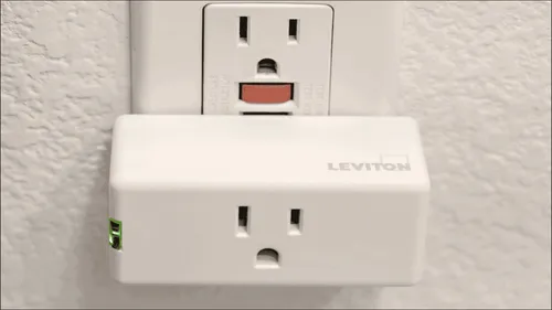 leviton smart plug