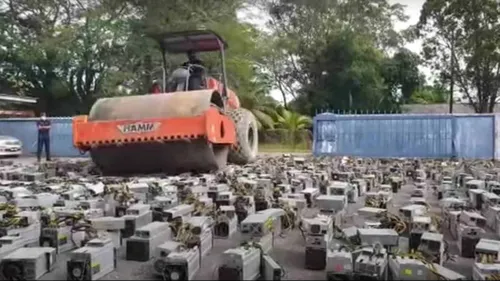 malaysian police bitcoin mining rigs
