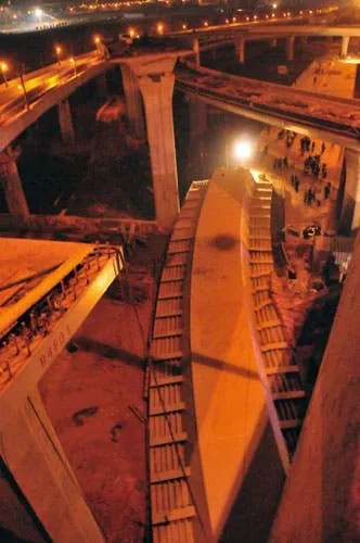 overpass overturns 7 dead nanjing