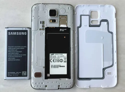 removable vs non removable battery