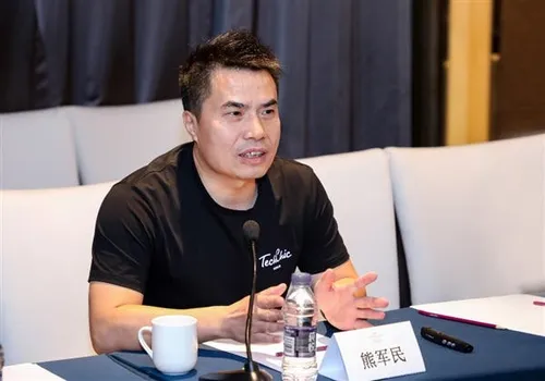 s 2d24ebf7c06746c9a2f7e1592a86df44