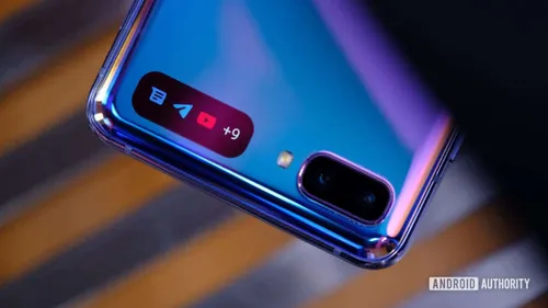 samsung galaxy z flip small display with notifications 1200x675 1