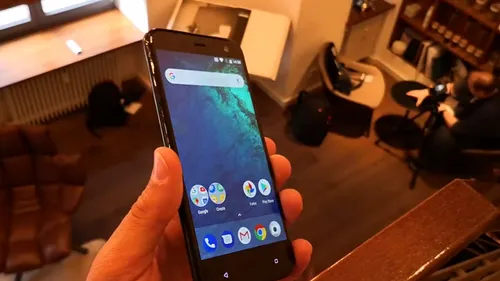 screenshot 2017 10 31 htc u11 plus and u11 life show up in a hands on video3