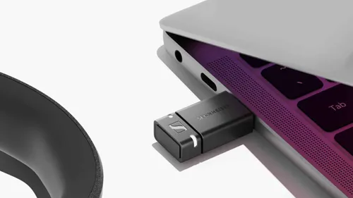 the bluetooth dongle of sennheiser accetum wireless e
