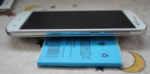 umi x2 hands on side