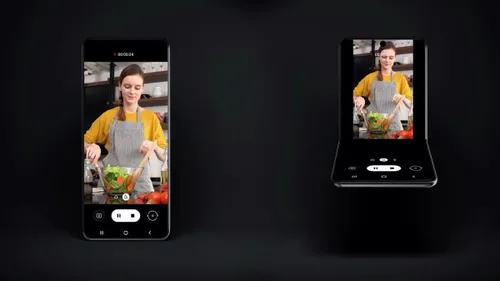 vertically folding galaxy fold use case