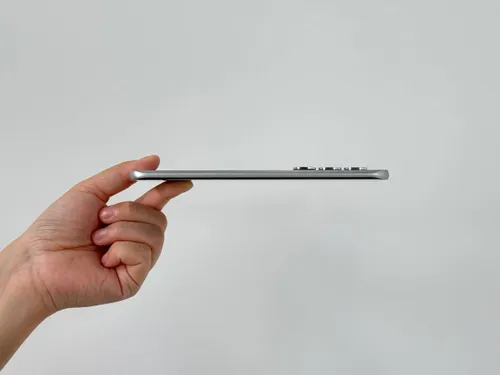 Infinix-Hot-60-Pro-is-super-thin