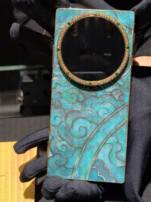 003nChGVgy1ib45iug4lnj62dc35snpf02