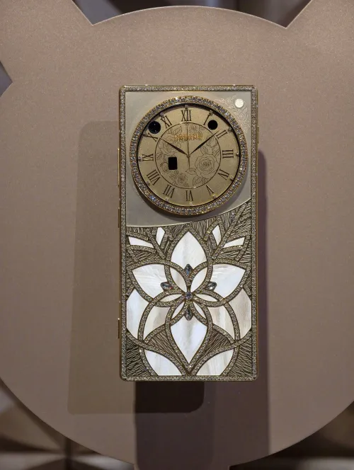 003nChGVgy1ib45iungxjj62dc35c7wk02