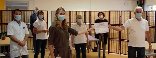 uitreiking cheque vrienden1