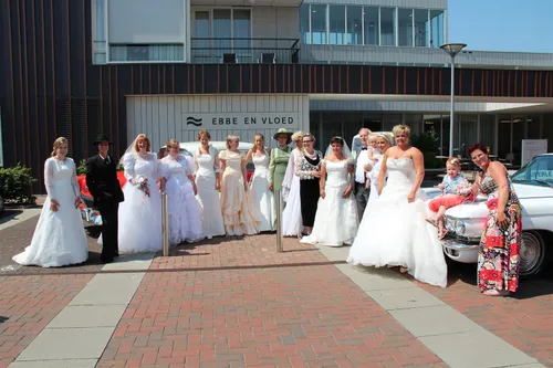 bruidsshow ebbe en vloed bruiden