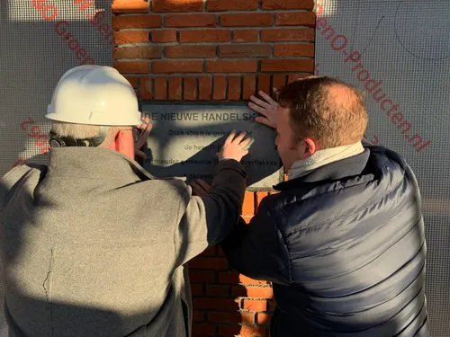 d9f4773c b5b0 4aad b516 a69c68acb1e3