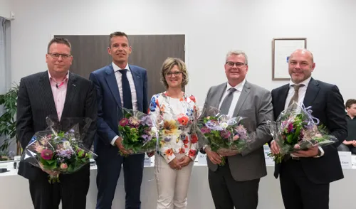 foto 1 nieuw college van burgemeester en wethouders