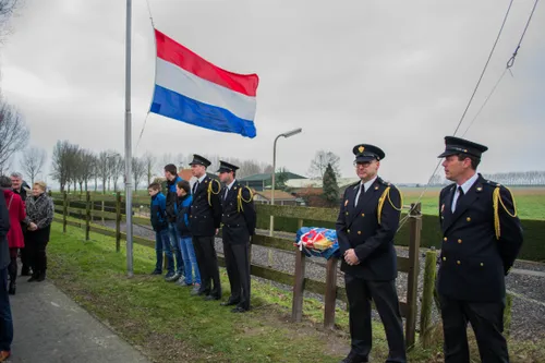watersnoodramp herdenkingspaneel den bommel 1