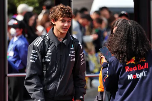 Kimi Antonelli arrives at the Suzuka Circuit on Saturday