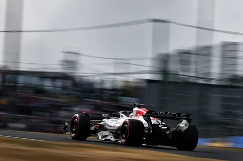 Verstappen driving his RB21 to pole at Suzuka