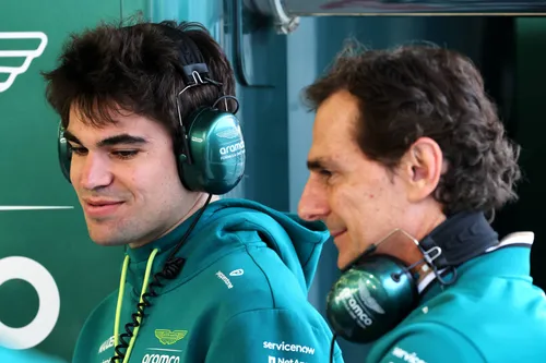 Pedro de la Rosa (right) with Aston Martin driver Lance Stroll.