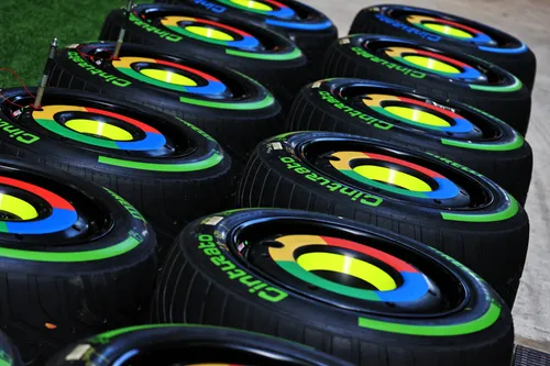 De intermediates van Pirelli