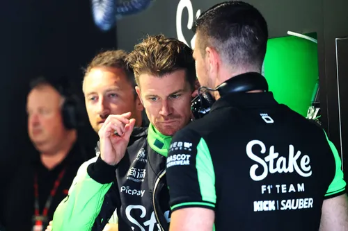 Nico Hulkenberg spielte keine Rolle beim Unfall von Oscar Piastri, glaubt Anthony Davidson. Foto: RacePictures.