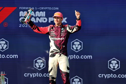 George Russell hat Mercedes dank vier Podiumsplätzen in sechs Rennen zu Beginn von 2025 auf Platz 2 der Konstrukteursmeisterschaft geholfen