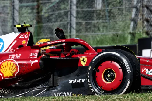 Formula 1 World Championship 2025, Round 7, Emilia Romagna Grand Prix, Autodromo Enzo e Dino Ferrari, Imola, Italy, Sunday 18 May 2025 - Lewis Hamilton (GBR) Ferrari SF-25 at the end of the race.