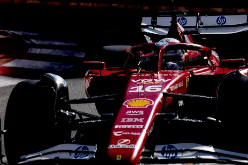 Leclerc pushing though the streets on MonteCarlo