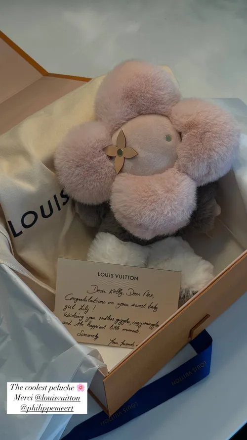 Cadeau van Louis Vuitton voor baby Lily