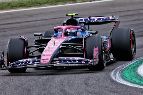 Franco Colapinto in actie tijdens het raceweekend in Imola.