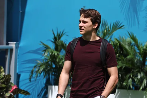 piastri miami paddock