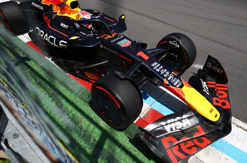max verstappen in de rb21