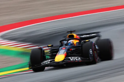 Max Verstappen in seinem RB21 während des Großen Preises von Spanien 2025