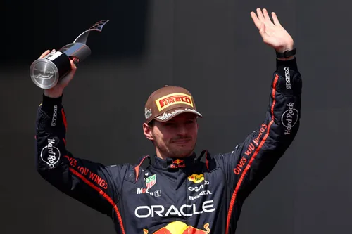 Max Verstappen auf dem Podium nach dem Großen Preis von Kanada.