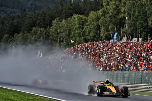 Nach Siegen beim österreichischen und britischen Grand Prix konnte Lando Norris nicht den dritten Sieg in Folge erreichen, nachdem er beim Großen Preis von Belgien auf P2 gefinished ist&nbsp;