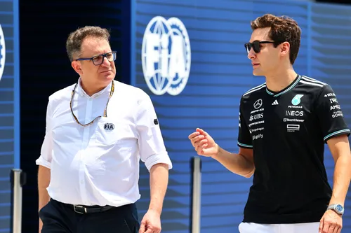 Nikolas Tombazis in gesprek met George Russell