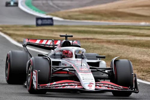 Esteban Ocon hat mit Haas den Aufstieg geschafft