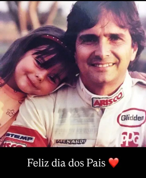 photo_5823616293918591910_y