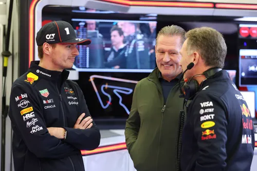 Max Verstappen, Jos Verstappen en Christian Horner - Red Bull Contentpool