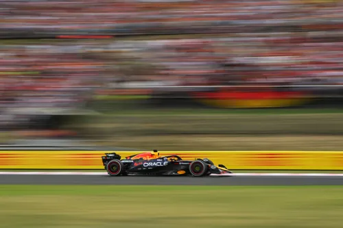 Max Verstappen op de baan in Hongarije - Red Bull Contentpool