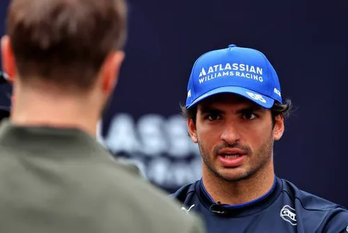 Carlos Sainz in Baku - Foto: RacePictures
