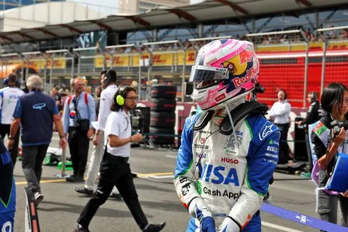 Liam Lawson - Rennbilder