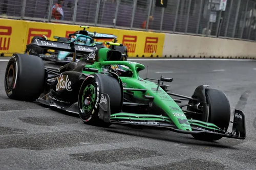 Gabriel Bortoleto fährt das Sauber-Auto in Aserbaidschan - Foto: Renngeschichte