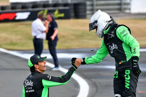 Nico Hülkenberg und Gabriel Bortoleto während des Grand Prix von Großbritannien. Foto: RacePictures.
