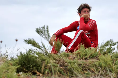 Charles Leclerc post-DNF bij Zandvoort (2)