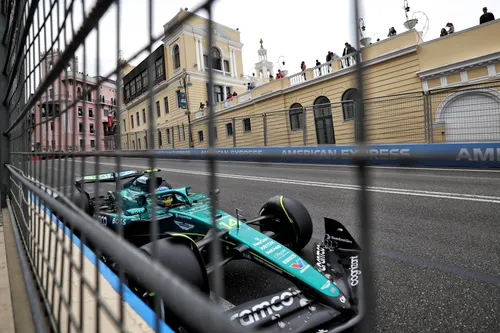 fernando-alonso-aston-martin-baku-gp-f1