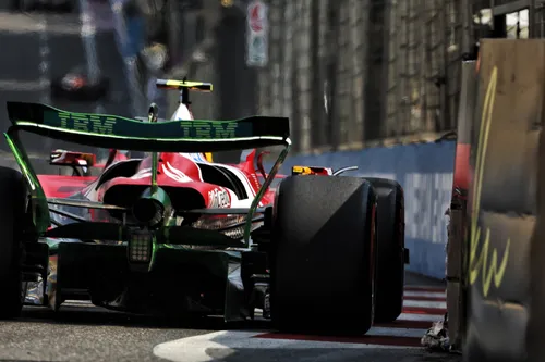 Hamilton in Baku - Foto: RacePictures.com